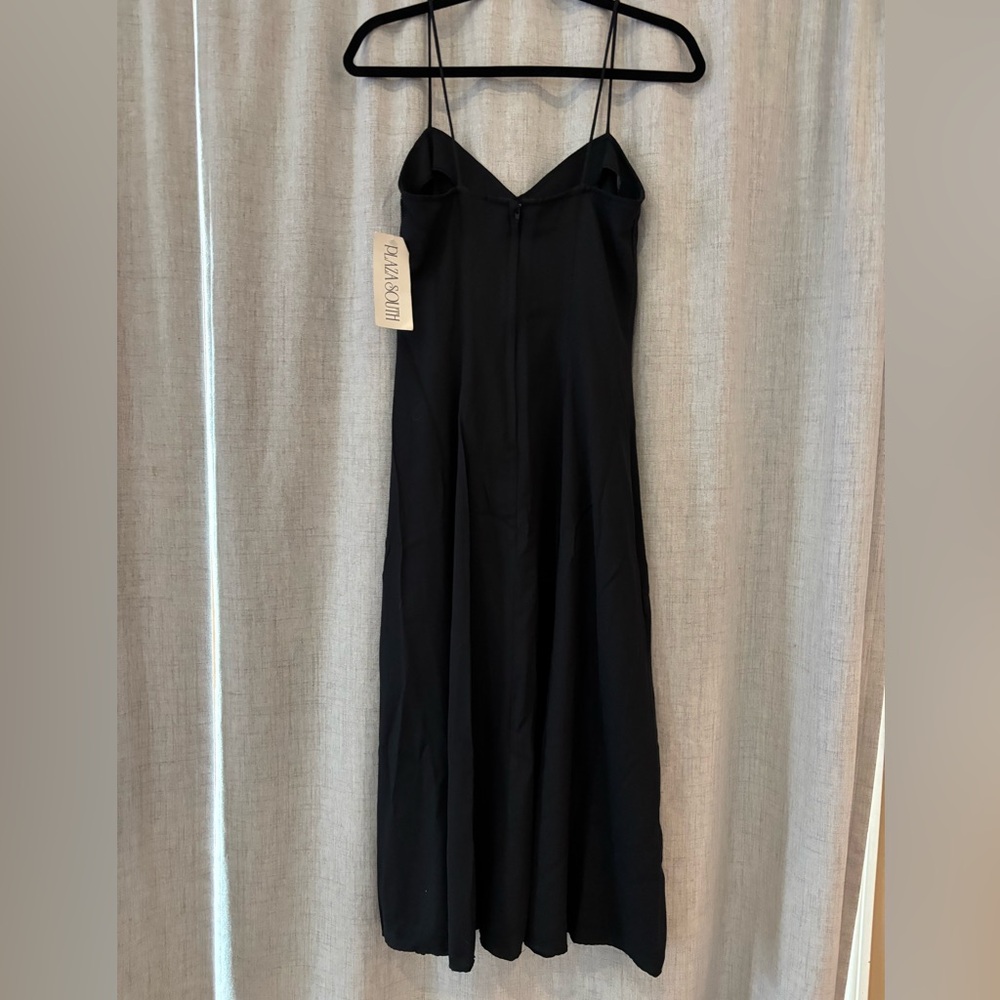 Black Plaza South dress NWT Size 4 -zipper in back
